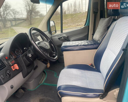 Зеленый Мерседес Sprinter, объемом двигателя 2.99 л и пробегом 600 тыс. км за 19999 $, фото 10 на Automoto.ua