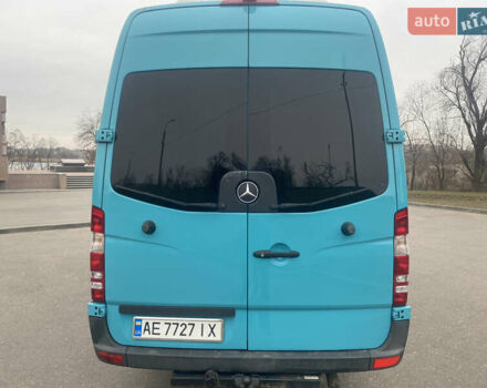 Зеленый Мерседес Sprinter, объемом двигателя 2.99 л и пробегом 600 тыс. км за 19999 $, фото 4 на Automoto.ua