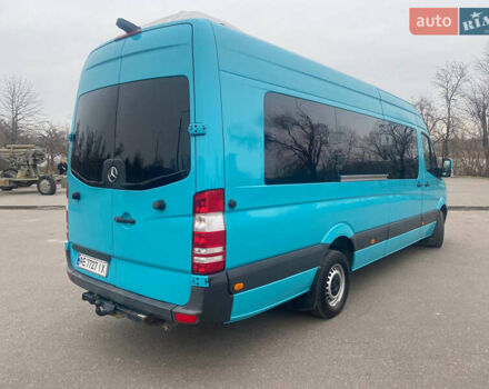 Зеленый Мерседес Sprinter, объемом двигателя 3 л и пробегом 845 тыс. км за 23900 $, фото 4 на Automoto.ua