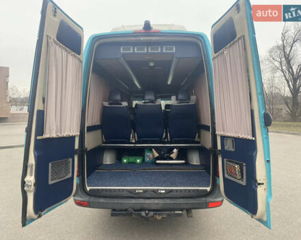 Зеленый Мерседес Sprinter, объемом двигателя 2.99 л и пробегом 600 тыс. км за 19999 $, фото 8 на Automoto.ua