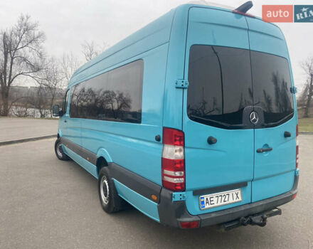 Зеленый Мерседес Sprinter, объемом двигателя 2.99 л и пробегом 600 тыс. км за 19999 $, фото 5 на Automoto.ua