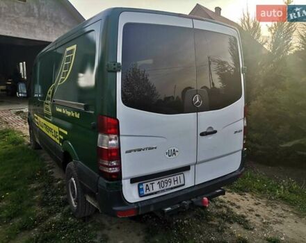 Зеленый Мерседес Sprinter, объемом двигателя 3 л и пробегом 450 тыс. км за 13700 $, фото 1 на Automoto.ua