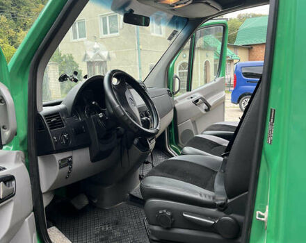 Мерседес Sprinter 2011 в Черновцах на Automoto.ua Зеленый Мерседес Sprinter, объемом двигателя 3 л и пробегом 320 тыс. км за 26300 $, фото 2 на Automoto.ua