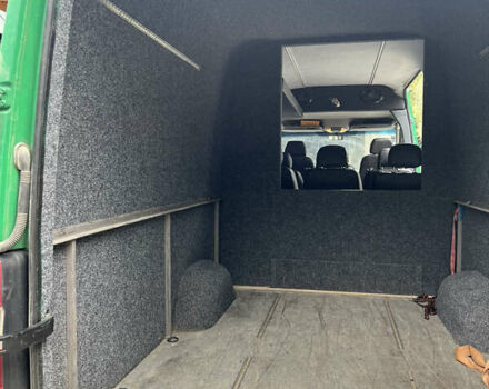 Мерседес Sprinter 2011 в Черновцах на Automoto.ua Зеленый Мерседес Sprinter, объемом двигателя 3 л и пробегом 320 тыс. км за 26300 $, фото 7 на Automoto.ua