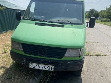 Мерседес Sprinter 1989 в Полтаве на Automoto.ua Зеленый Мерседес Sprinter, объемом двигателя 2.3 л и пробегом 800 тыс. км за 1200 $, фото 1 на Automoto.ua