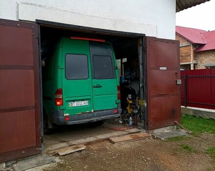 Мерседес Sprinter 1996 в Ивано-Франковске на Automoto.ua Зеленый Мерседес Sprinter, объемом двигателя 2.3 л и пробегом 650 тыс. км за 3000 $, фото 1 на Automoto.ua