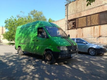 Мерседес Sprinter 1996 в Кривом Роге на Automoto.ua Зеленый Мерседес Sprinter, объемом двигателя 0 л и пробегом 650 тыс. км за 4500 $, фото 1 на Automoto.ua