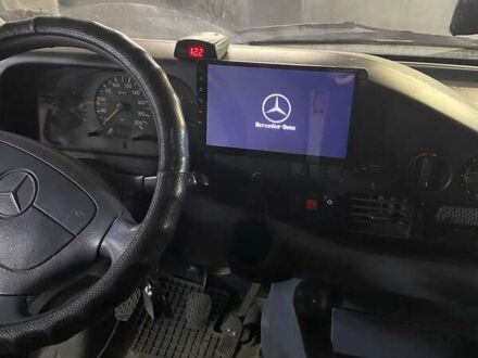 Мерседес Sprinter 1997 в Днепре (Днепропетровске) на Automoto.ua Зеленый Мерседес Sprinter, объемом двигателя 2.9 л и пробегом 300 тыс. км за 7500 $, фото 1 на Automoto.ua
