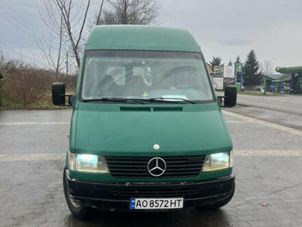 Зеленый Мерседес Sprinter, объемом двигателя 2.87 л и пробегом 700 тыс. км за 5800 $, фото 1 на Automoto.ua