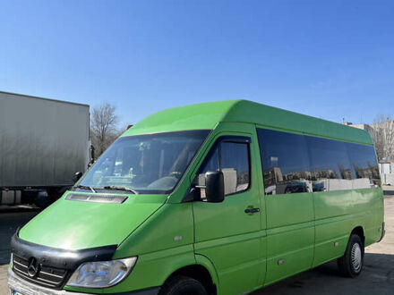 Зеленый Мерседес Sprinter, объемом двигателя 0 л и пробегом 740 тыс. км за 7200 $, фото 1 на Automoto.ua