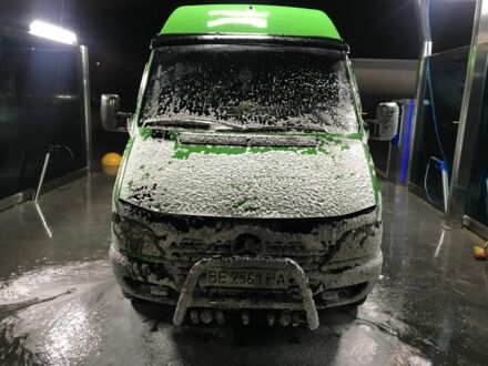 Зелений Мерседес Sprinter, об'ємом двигуна 2.2 л та пробігом 1 тис. км за 9000 $, фото 1 на Automoto.ua