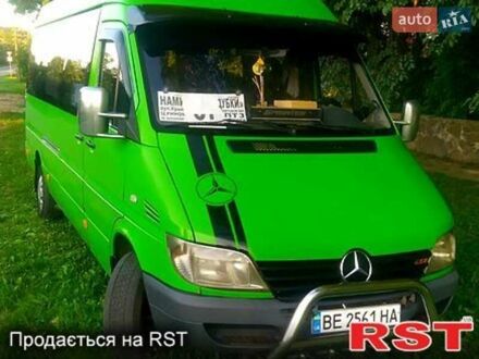 Зеленый Мерседес Sprinter, объемом двигателя 2.15 л и пробегом 350 тыс. км за 10500 $, фото 1 на Automoto.ua