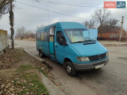 Зеленый Мерседес Sprinter, объемом двигателя 2.9 л и пробегом 1000 тыс. км за 7700 $, фото 1 на Automoto.ua