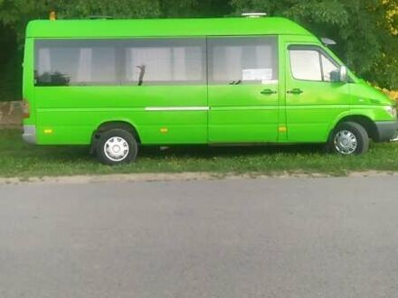 Мерседес Sprinter 2000 в Николаеве на Automoto.ua Зеленый Мерседес Sprinter, объемом двигателя 2.15 л и пробегом 400 тыс. км за 8900 $, фото 1 на Automoto.ua