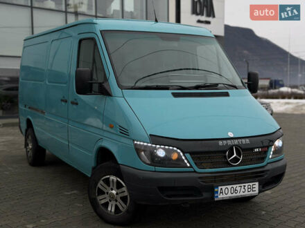 Зеленый Мерседес Sprinter, объемом двигателя 2.2 л и пробегом 480 тыс. км за 8200 $, фото 1 на Automoto.ua