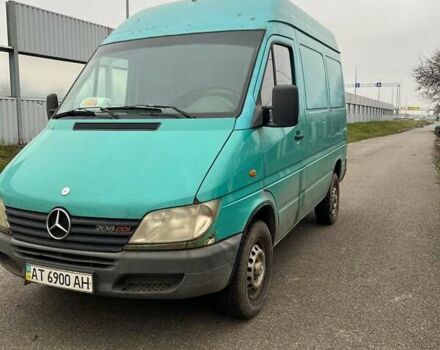 Зеленый Мерседес Sprinter, объемом двигателя 2.15 л и пробегом 458 тыс. км за 5000 $, фото 1 на Automoto.ua