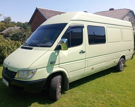 Зеленый Мерседес Sprinter, объемом двигателя 2.1 л и пробегом 463 тыс. км за 8000 $, фото 1 на Automoto.ua