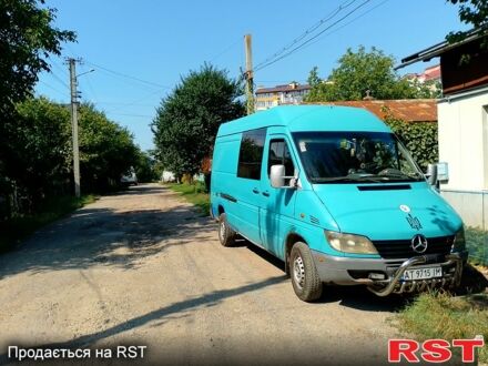 Зелений Мерседес Sprinter, об'ємом двигуна 2.7 л та пробігом 456 тис. км за 5000 $, фото 1 на Automoto.ua