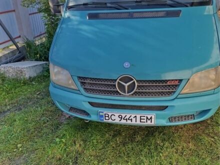 Зеленый Мерседес Sprinter, объемом двигателя 2.7 л и пробегом 287 тыс. км за 6000 $, фото 1 на Automoto.ua