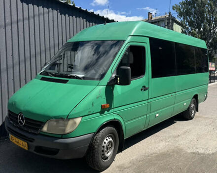 Зеленый Мерседес Sprinter, объемом двигателя 2.15 л и пробегом 840 тыс. км за 5500 $, фото 1 на Automoto.ua