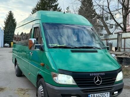 Зеленый Мерседес Sprinter, объемом двигателя 2.15 л и пробегом 6 тыс. км за 8950 $, фото 1 на Automoto.ua