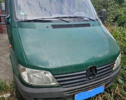 Зелений Мерседес Sprinter, об'ємом двигуна 0 л та пробігом 230 тис. км за 4177 $, фото 1 на Automoto.ua