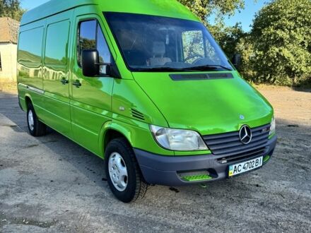 Зелений Мерседес Sprinter, об'ємом двигуна 2.2 л та пробігом 320 тис. км за 10496 $, фото 1 на Automoto.ua