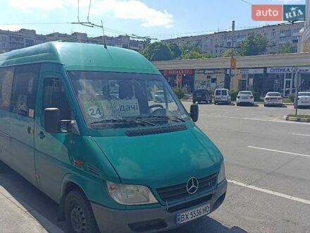 Зелений Мерседес Sprinter, об'ємом двигуна 2.2 л та пробігом 450 тис. км за 5500 $, фото 1 на Automoto.ua