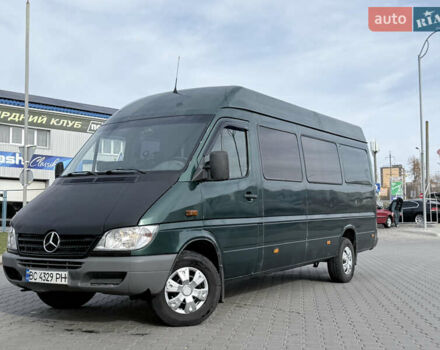 Зеленый Мерседес Sprinter, объемом двигателя 2.69 л и пробегом 720 тыс. км за 7600 $, фото 1 на Automoto.ua