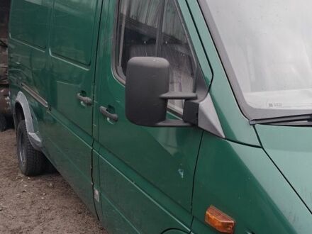 Зеленый Мерседес Sprinter, объемом двигателя 0 л и пробегом 232 тыс. км за 5723 $, фото 1 на Automoto.ua