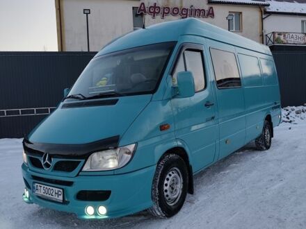 Зеленый Мерседес Sprinter, объемом двигателя 2.7 л и пробегом 405 тыс. км за 10780 $, фото 1 на Automoto.ua