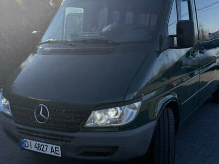 Зеленый Мерседес Sprinter, объемом двигателя 2.69 л и пробегом 874 тыс. км за 14200 $, фото 1 на Automoto.ua