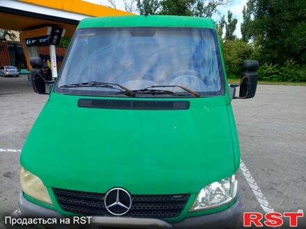 Зеленый Мерседес Sprinter, объемом двигателя 2.1 л и пробегом 250 тыс. км за 5500 $, фото 1 на Automoto.ua