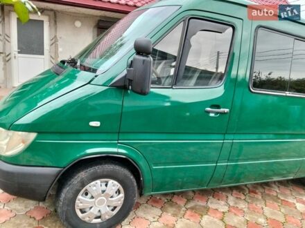 Зеленый Мерседес Sprinter, объемом двигателя 2.1 л и пробегом 750 тыс. км за 8000 $, фото 1 на Automoto.ua