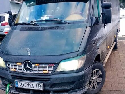 Мерседес Sprinter 2005 в Закарпатье на Automoto.ua Зеленый Мерседес Sprinter, объемом двигателя 2.1 л и пробегом 700 тыс. км за 9500 $, фото 1 на Automoto.ua