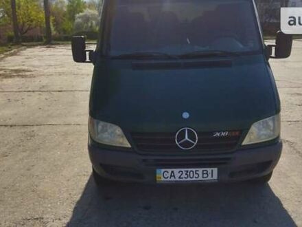 Зелений Мерседес Sprinter, об'ємом двигуна 2.15 л та пробігом 463 тис. км за 7500 $, фото 1 на Automoto.ua