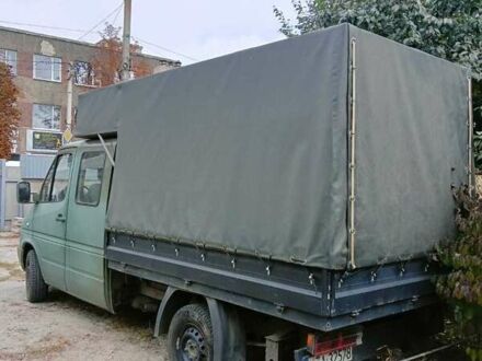 Мерседес Sprinter 2005 у Дніпро (Дніпропетровську) на Automoto.ua Зелений Мерседес Sprinter, об'ємом двигуна 0 л та пробігом 300 тис. км за 7000 $, фото 1 на Automoto.ua