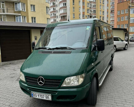 Зеленый Мерседес Sprinter, объемом двигателя 2.7 л и пробегом 600 тыс. км за 10200 $, фото 1 на Automoto.ua