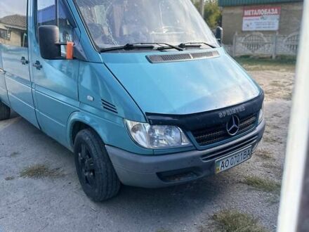 Зеленый Мерседес Sprinter, объемом двигателя 2.69 л и пробегом 900 тыс. км за 7500 $, фото 1 на Automoto.ua