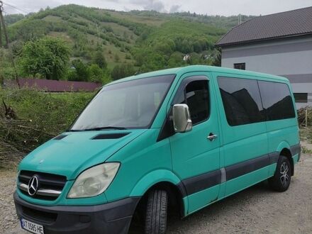 Зеленый Мерседес Sprinter, объемом двигателя 2.15 л и пробегом 370 тыс. км за 7600 $, фото 1 на Automoto.ua