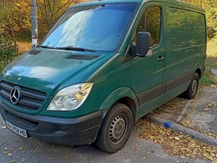 Зеленый Мерседес Sprinter, объемом двигателя 2.2 л и пробегом 287 тыс. км за 9700 $, фото 1 на Automoto.ua