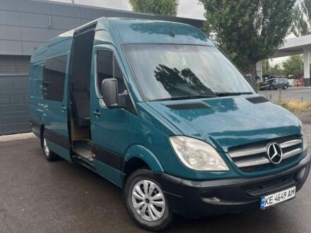 Зеленый Мерседес Sprinter, объемом двигателя 2.1 л и пробегом 420 тыс. км за 298 $, фото 1 на Automoto.ua