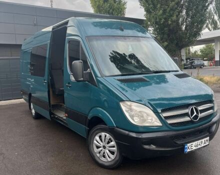 Зеленый Мерседес Sprinter, объемом двигателя 2.1 л и пробегом 420 тыс. км за 298 $, фото 1 на Automoto.ua