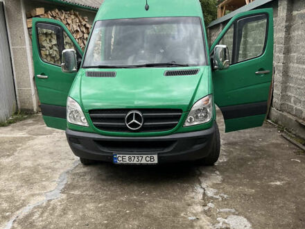 Зеленый Мерседес Sprinter, объемом двигателя 3 л и пробегом 320 тыс. км за 26300 $, фото 1 на Automoto.ua