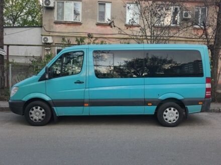 Зеленый Мерседес Sprinter, объемом двигателя 2.1 л и пробегом 700 тыс. км за 12576 $, фото 1 на Automoto.ua