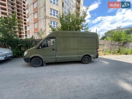 Зеленый Мерседес Sprinter, объемом двигателя 2.14 л и пробегом 499 тыс. км за 9000 $, фото 1 на Automoto.ua