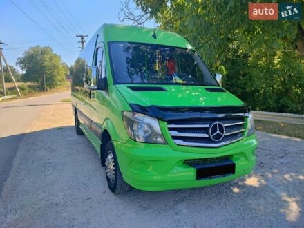 Зеленый Мерседес Sprinter, объемом двигателя 2.14 л и пробегом 460 тыс. км за 46000 $, фото 1 на Automoto.ua