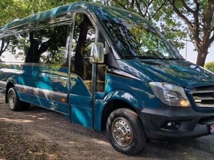Зеленый Мерседес Sprinter, объемом двигателя 3 л и пробегом 296 тыс. км за 49900 $, фото 1 на Automoto.ua