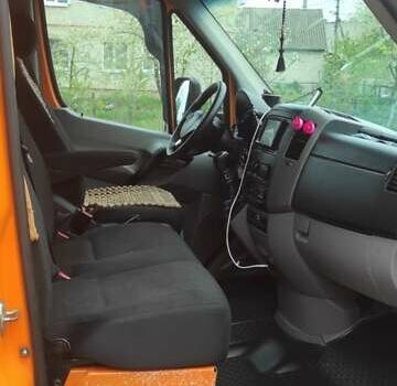 Оранжевый Мерседес Sprinter, объемом двигателя 2.99 л и пробегом 10 тыс. км за 25000 $, фото 13 на Automoto.ua