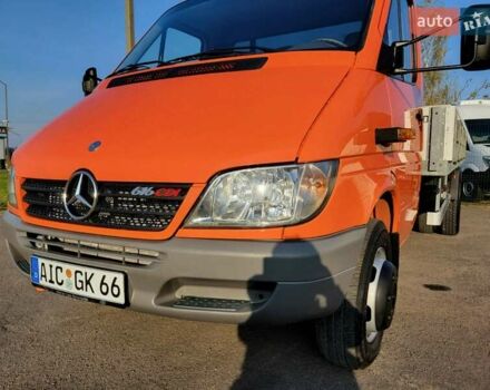Помаранчевий Мерседес Sprinter, об'ємом двигуна 2.7 л та пробігом 293 тис. км за 25400 $, фото 1 на Automoto.ua